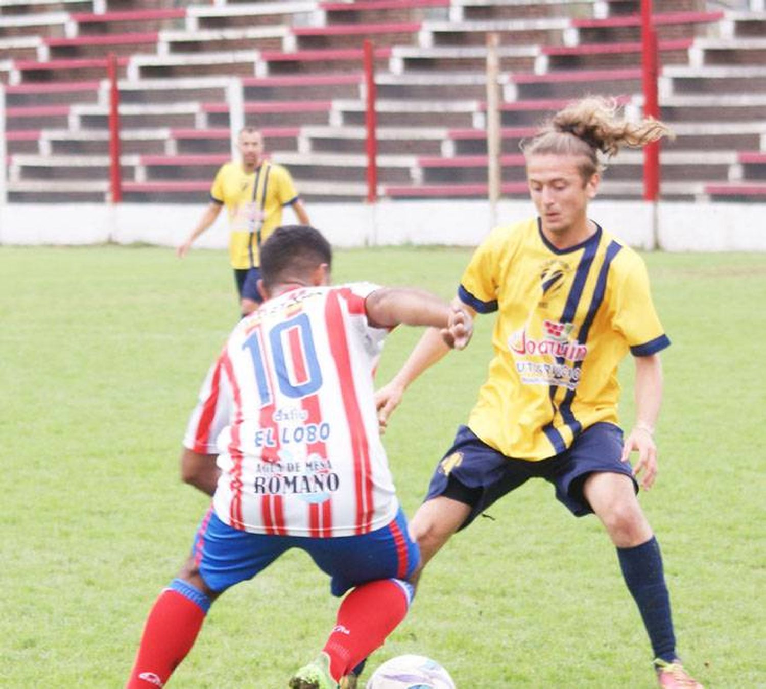 Un fin de semana a  todo fútbol con la vuelta  del público a las canchas