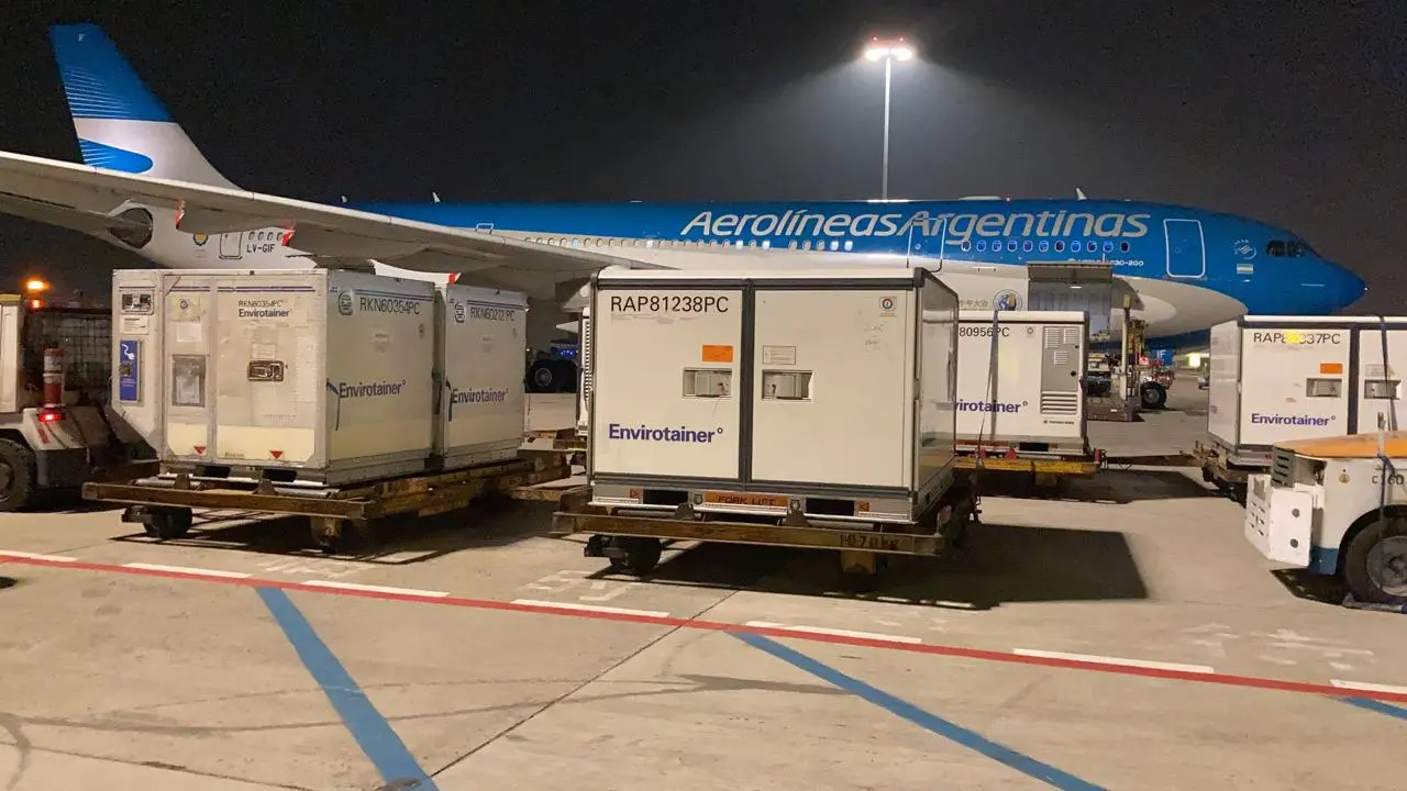 El viernes llega el segundo vuelo del operativo a China para traer 8 millones de vacunas Sinopharm