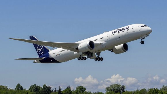 Lufthansa and Shell team up to promote the use of sustainable fuel