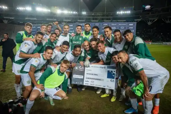 Banfield avanza en la Copa Argentina