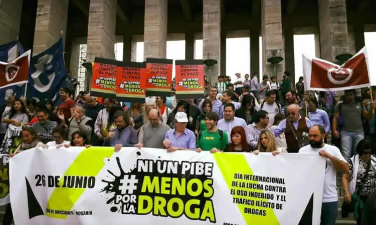 Ni un pibe menos por la droga: "Las adicciones se están llevando puesta a la sociedad”