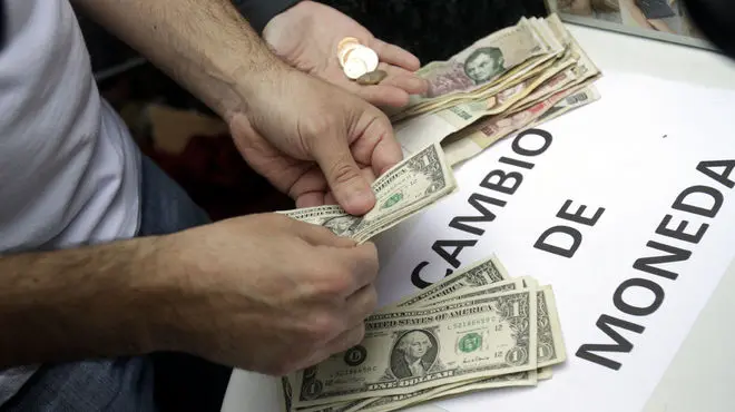 Dólar blue a 9,46, con una suba de 4 centavos