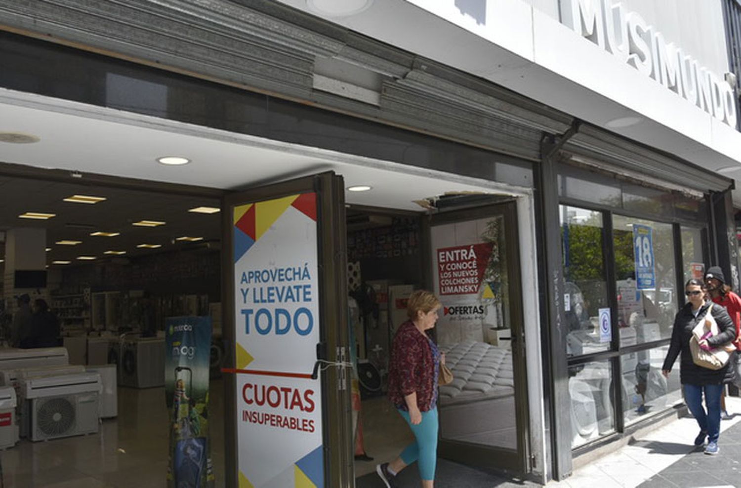 Musimundo reabrió sus puertas en Mar del Plata reincorporando a 14 trabajadores