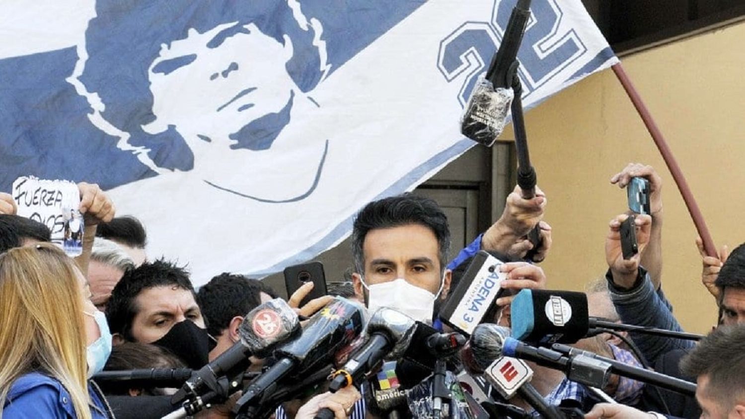 Maradona deberá ser intervenido de un hematoma subdural en la cabeza