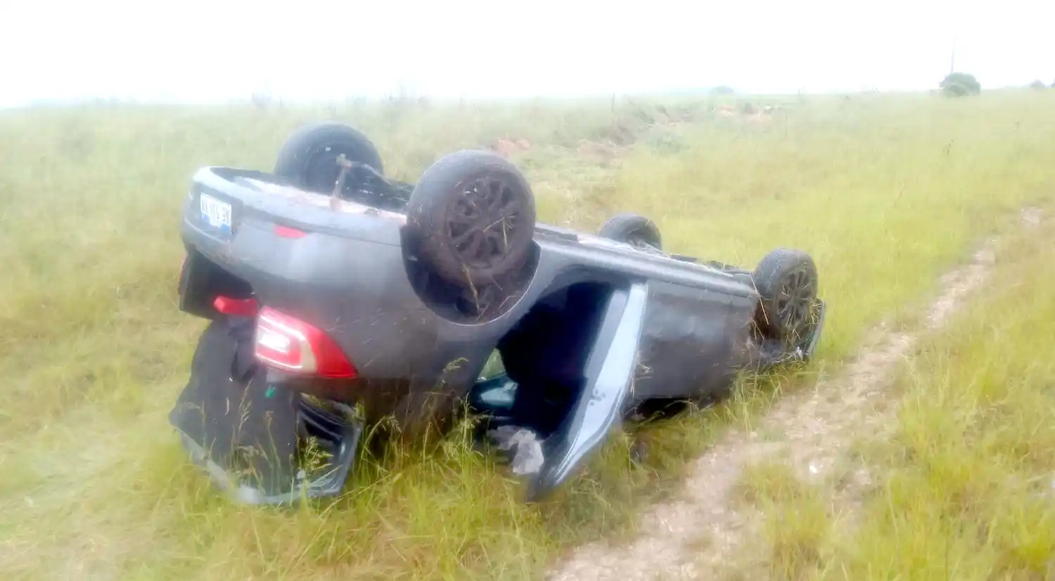 El siniestro se produjo en momentos de una intensa lluvia en ese sector de la carretera