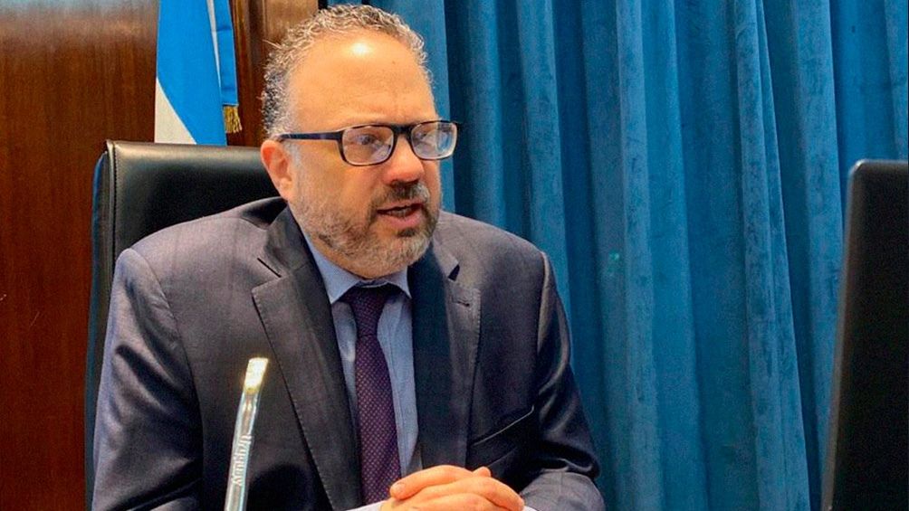 Kulfas dijo que la “industria está casi 5 puntos arriba de 2019” y suma un año con creación de empleo