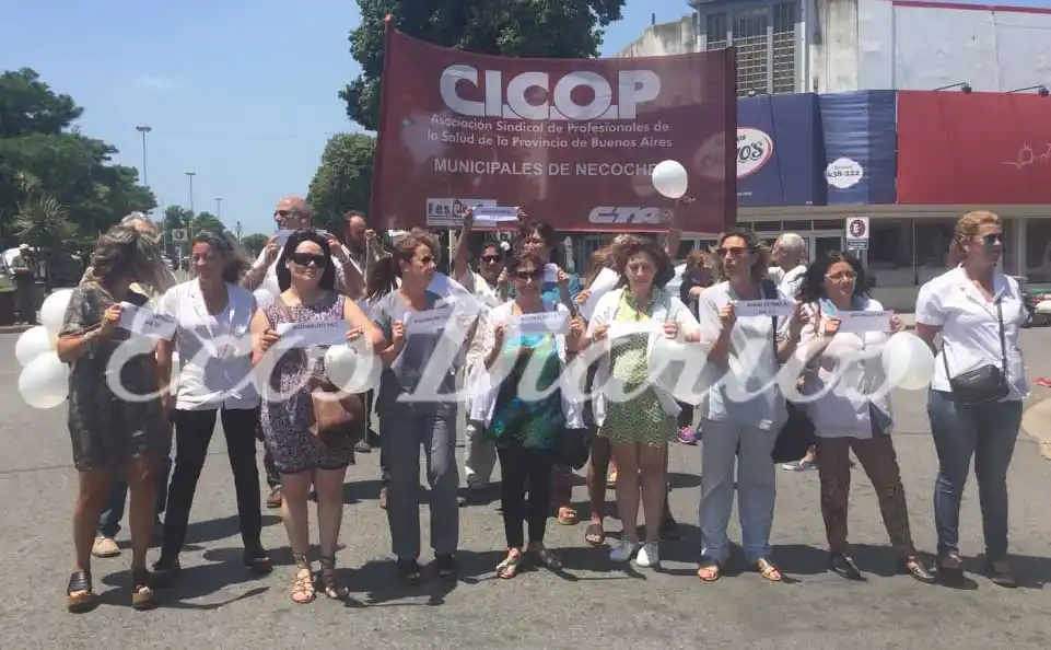 Médicos cortaron la 59 en reclamo de haberes atrasados