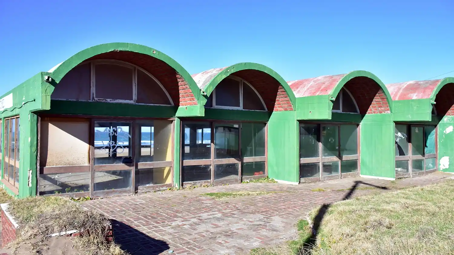 Balneario. Se evalúa el pliego para volver a licitar el espacio donde funcionó el ACA