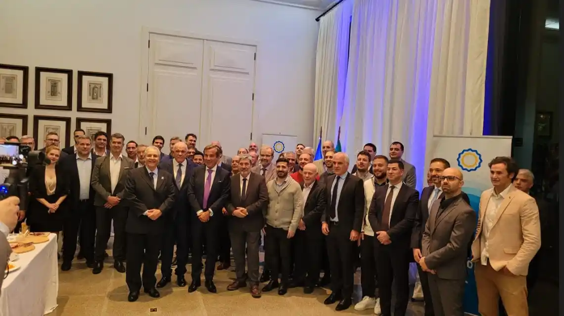 La provincia de Santa Fe acompañó a más de 30 pymes que expusieron sus productos en ferias internacionales