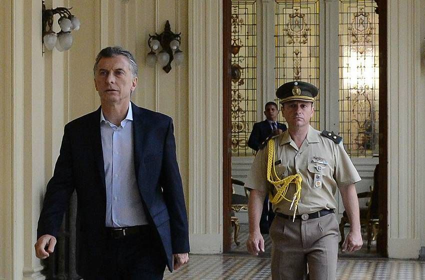 Primeras órdenes para las FF.AA.: custodia de radares y fronteras