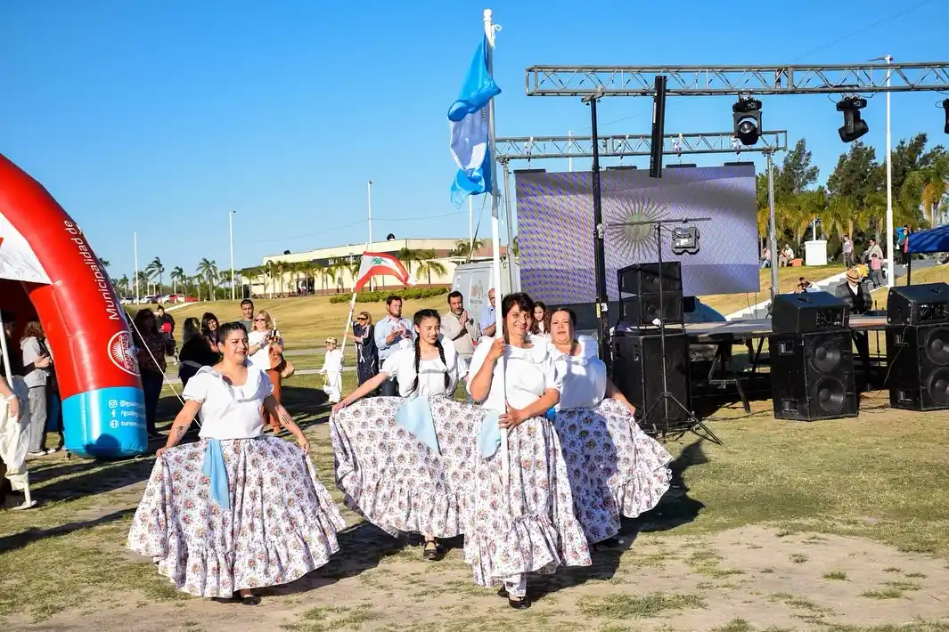 8º edición de la “Fiesta Provincial de las Colectividades”