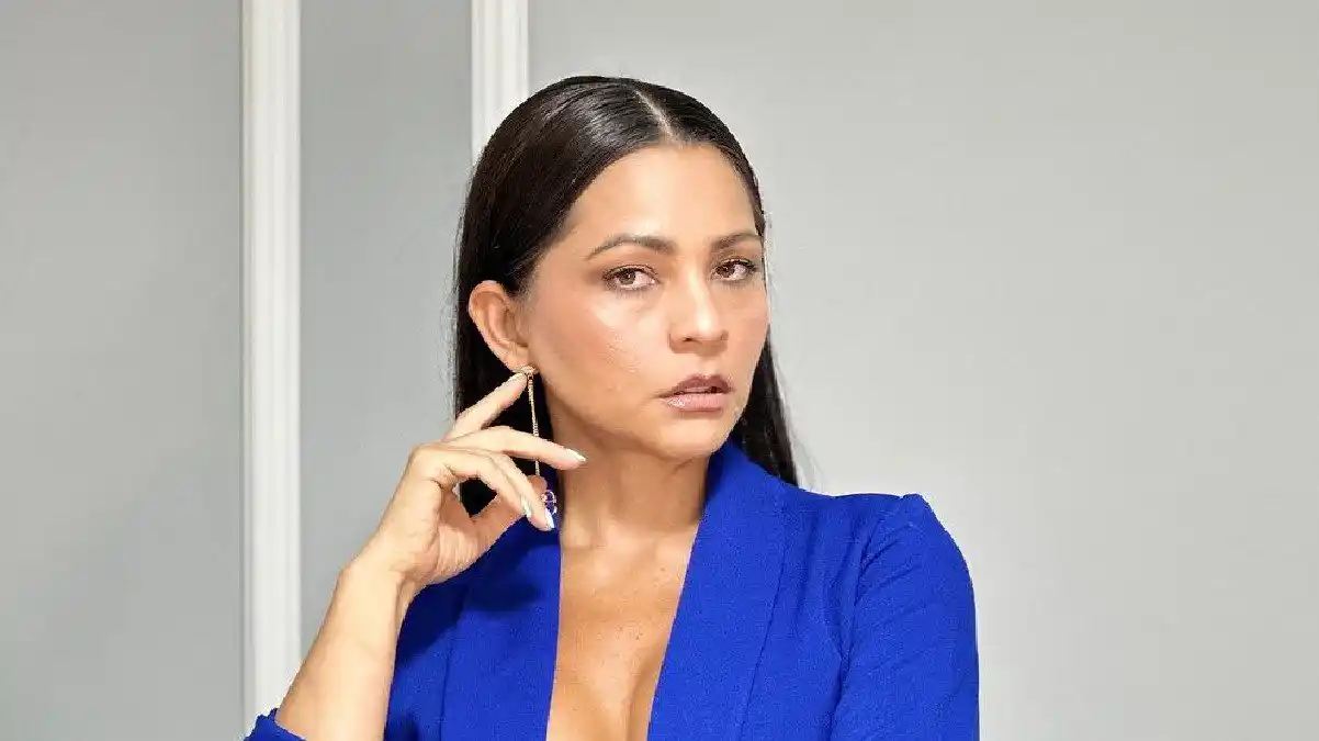 TERRIBLE: Roban a mano armada a la diseñadora Francia Ríos en una posada en el estado Sucre (video)