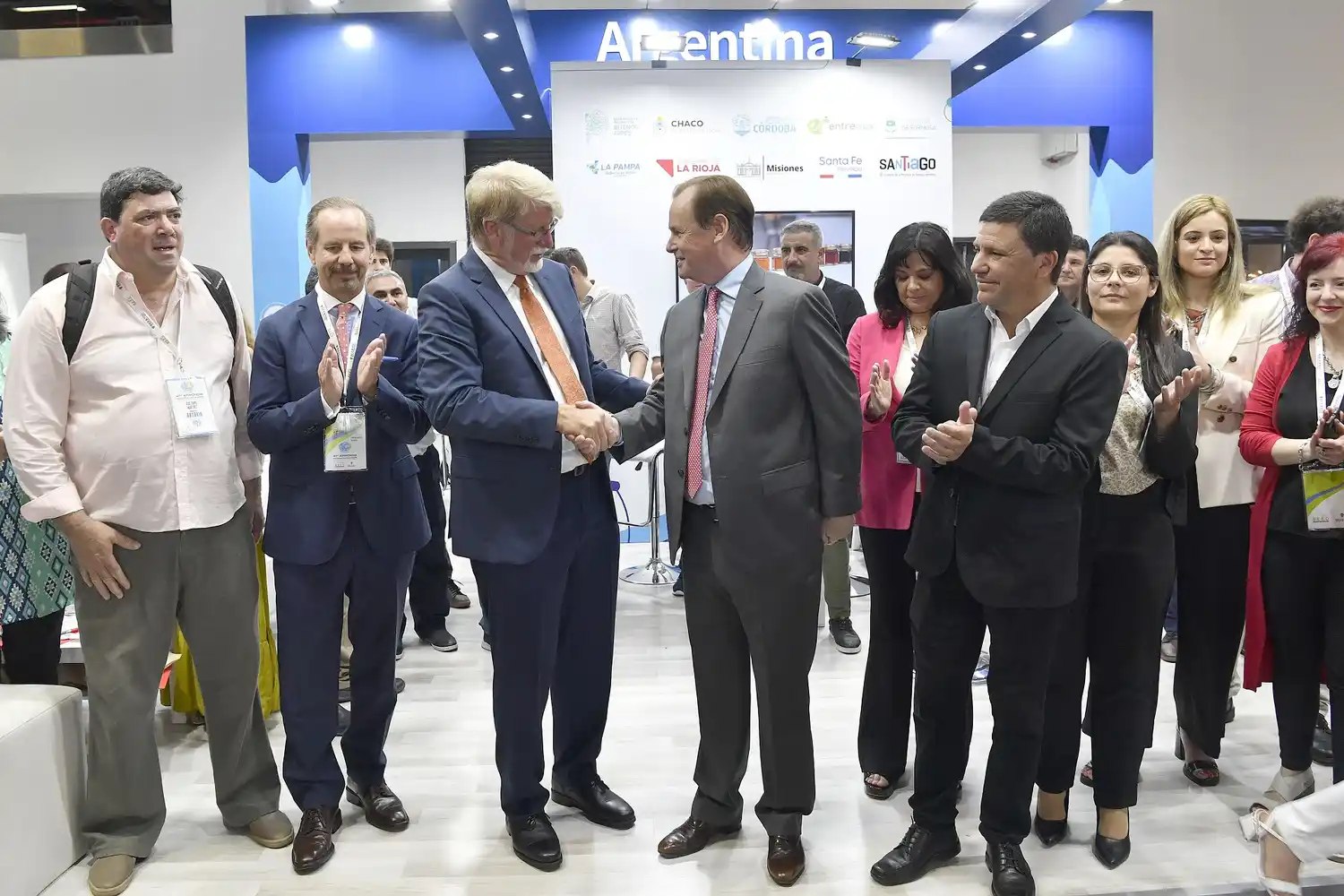 Desde Estambul, Bordet impulsa el agregado de valor a la producción apícola de la provincia