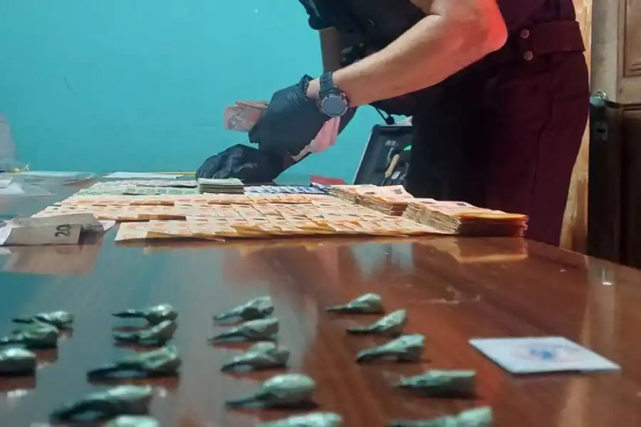 Tras un procedimiento policial detuvieron a una mujer por venta de drogas en Morteros