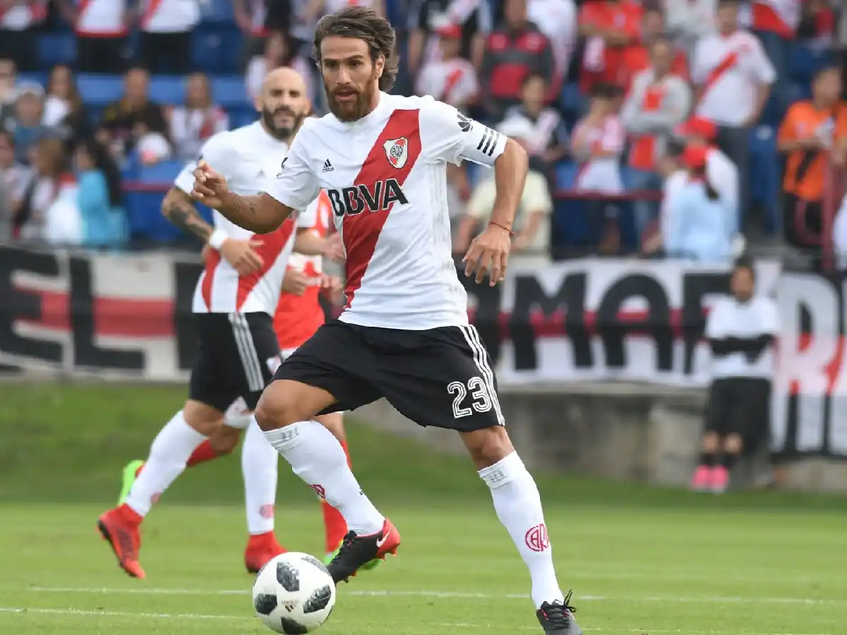 Cumple el León de River