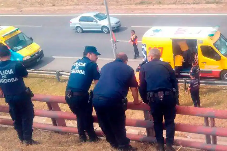 Brutal violación grupal: la quebraron, mutilaron y la dejaron tirada