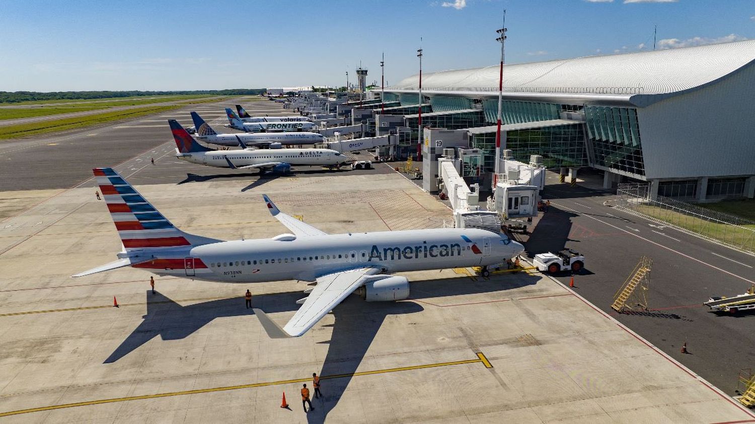 San Salvador Airport Breaks Passenger Records with 5.3 Million Travelers in 2024