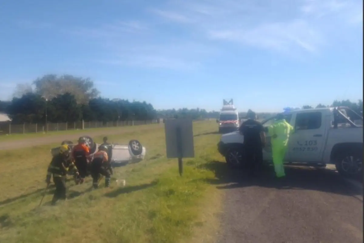 Vuelco fatal en la autopista a Córdoba.