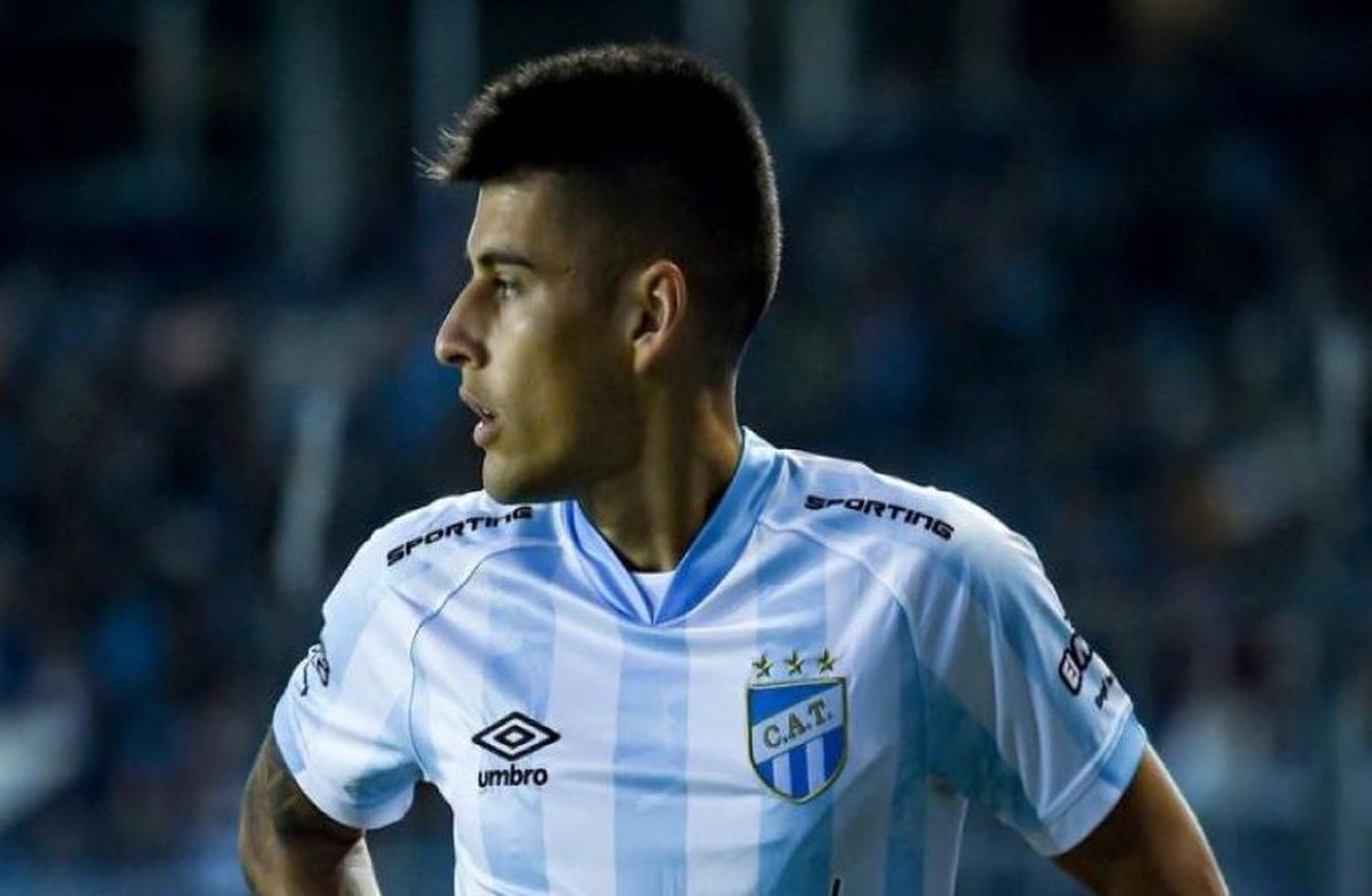 Afirman que es solo un rumor el interés de Boca por el entrerriano Joaquín Pereyra