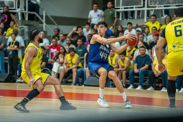 Alex Negrete - Argentina vs. Colombia - Ventana FIBA