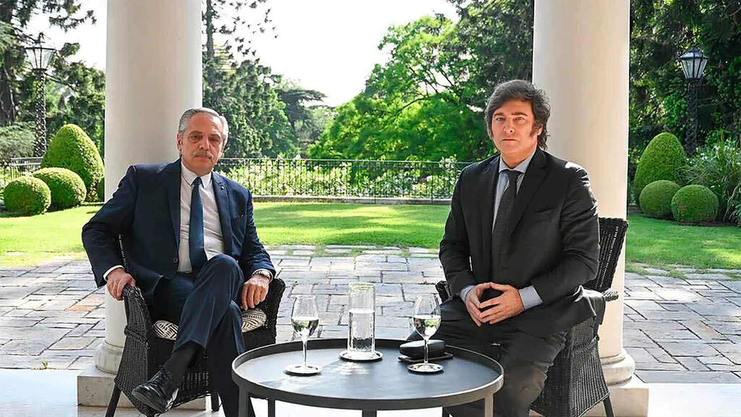 Javier Milei y Alberto Fernández inician la transición