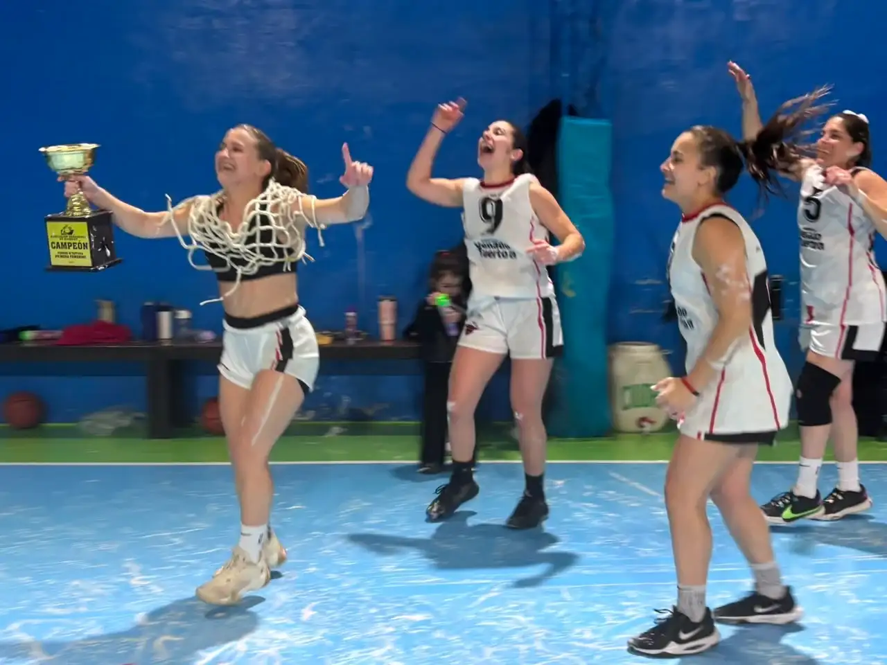 Olimpia campeón primera femenina - 9