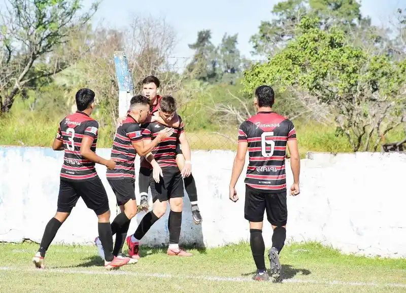 Triunfos de 8 de Diciembre y San
Martín en el cierre de la fecha 15