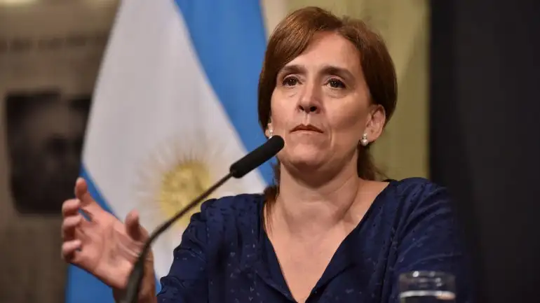 Por decreto, Michetti dio de baja 2035 contratos nombrados por Boudou