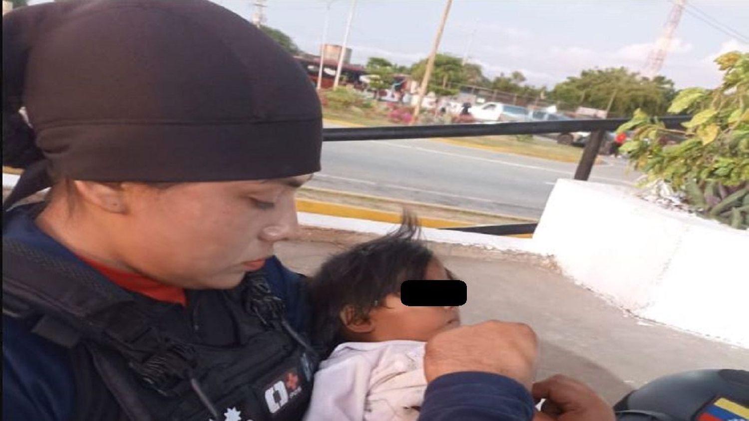 ¡DESPUÉS DE LAS PROTESTAS! Localizan a bebé de la etnia yukpa abandonada en Puente Sobre El Lago