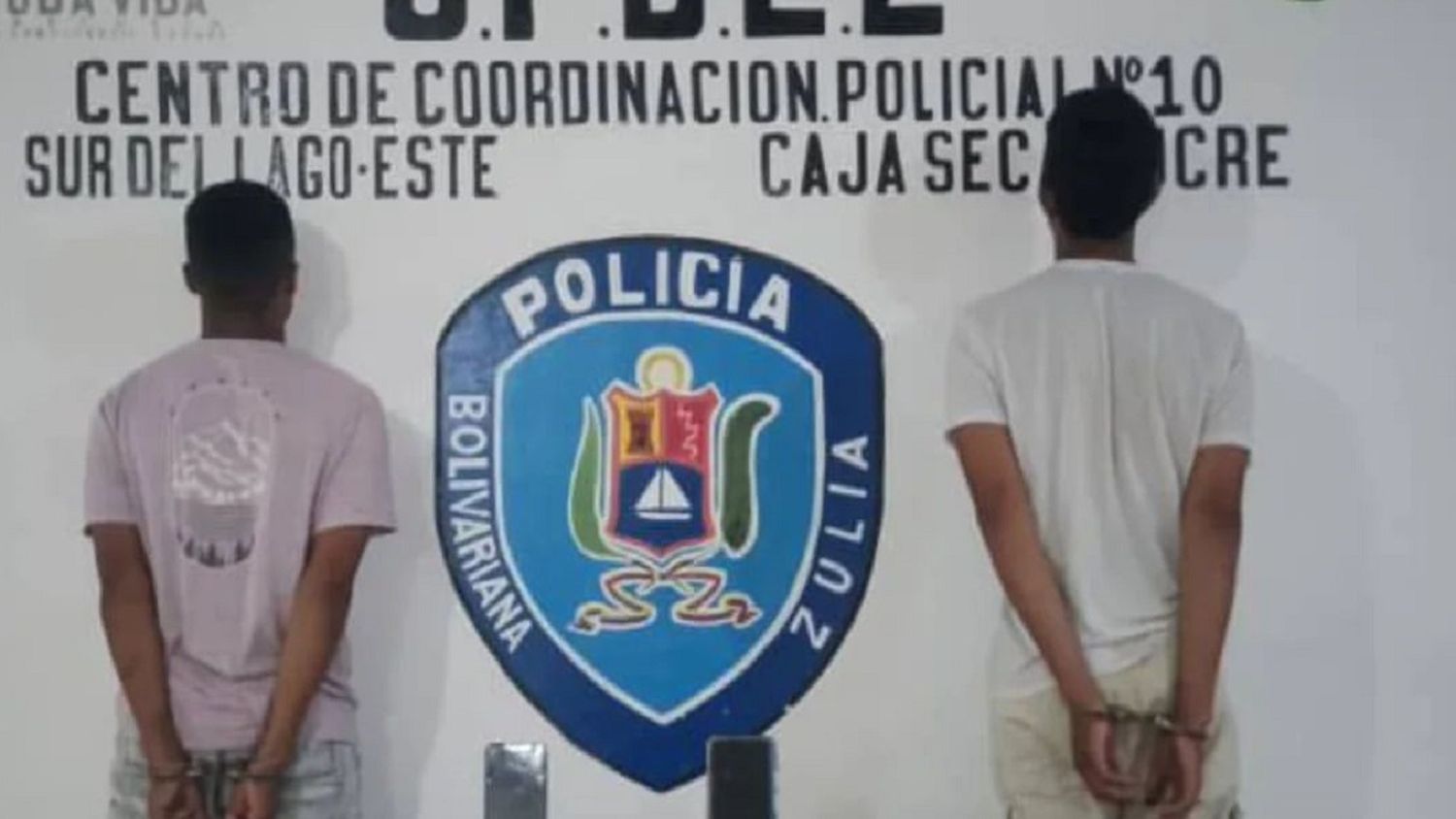 ESTOS MIRONES grababan a sus vecinas mientras se bañaban: los sujetos están presos