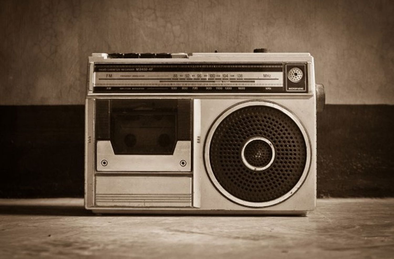 A 99 años de la primera transmisión, se celebra el Día de la Radio en Argentina