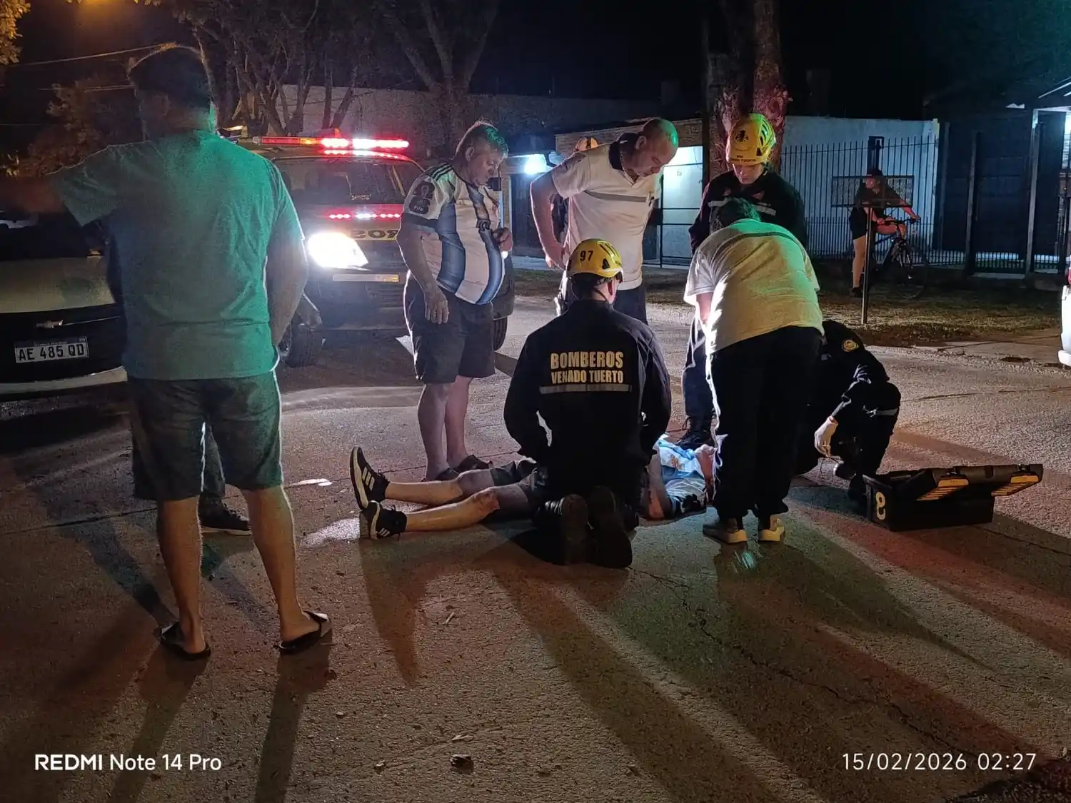 El motociclista sufrió lesiones leves en la caída. Foto: BVVT