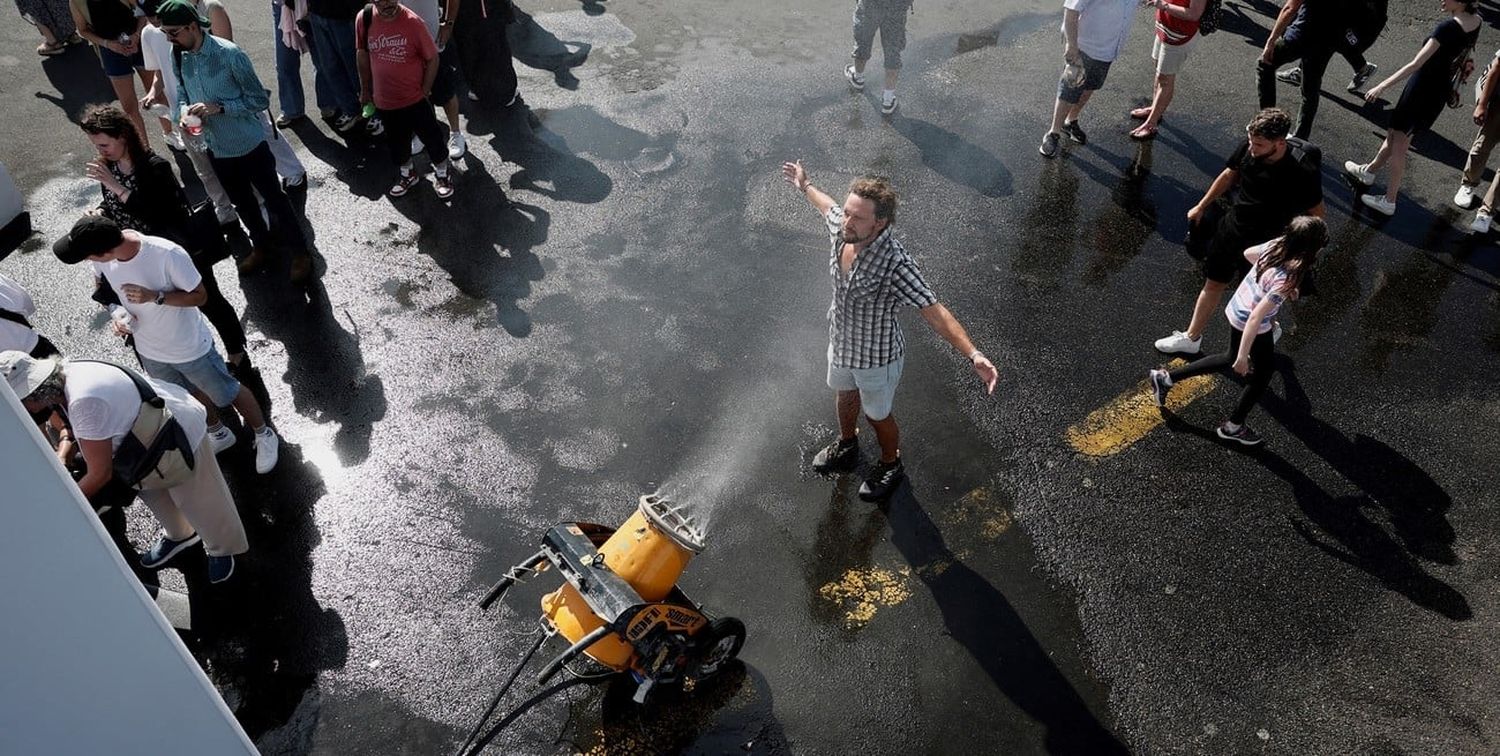 El termómetro debe alcanzar entre 36 ºC y 38 ºC en el oeste del país este fin de semana. Credito: REUTERS/Benoit Tessier