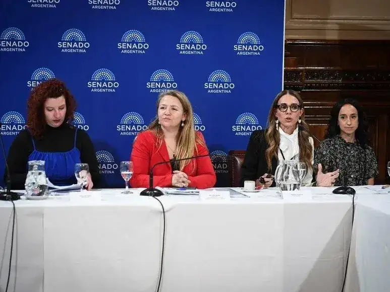 mujeres Senado