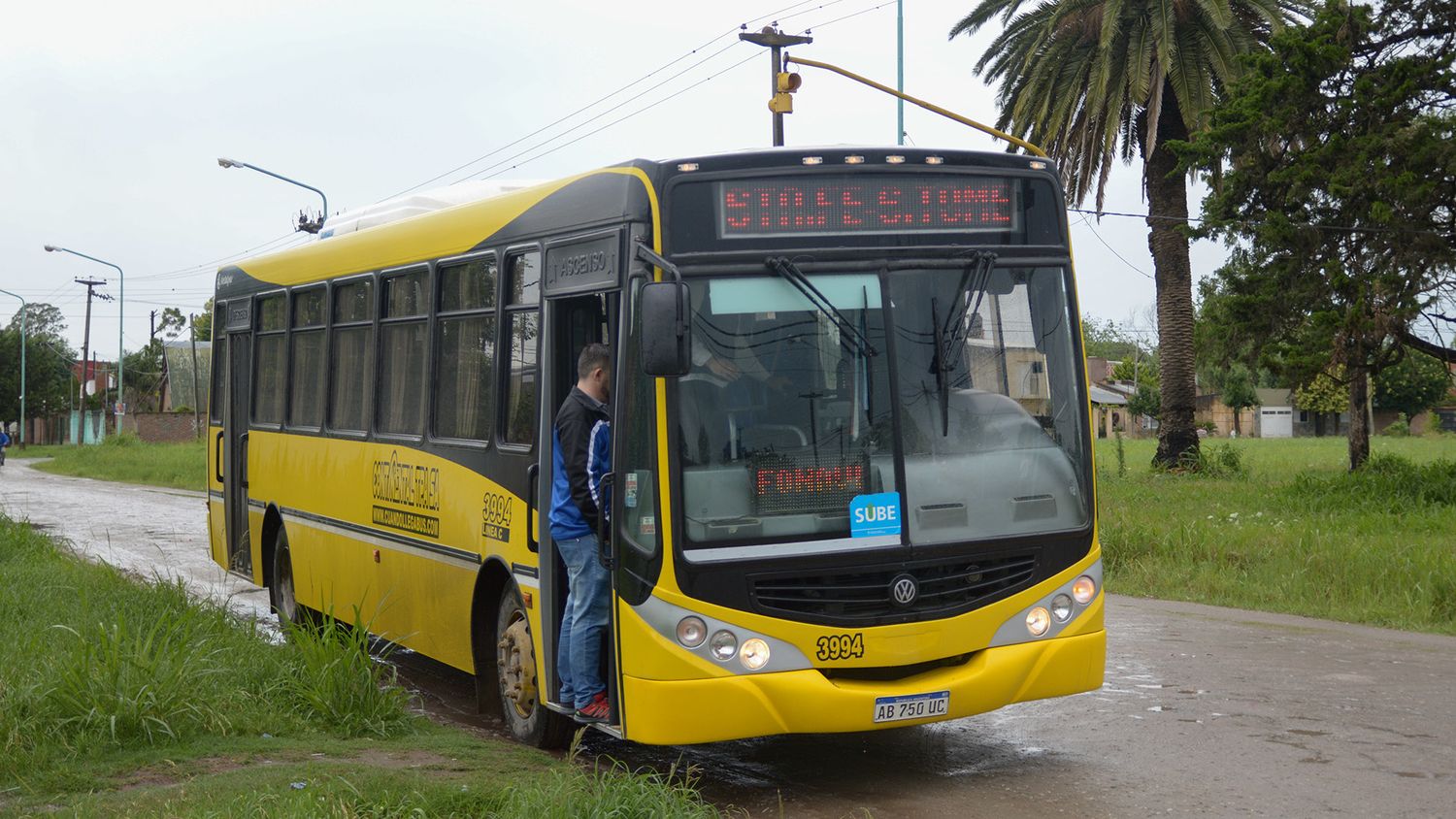 Se realizan controles vehiculares a los servicios interurbanos de transporte