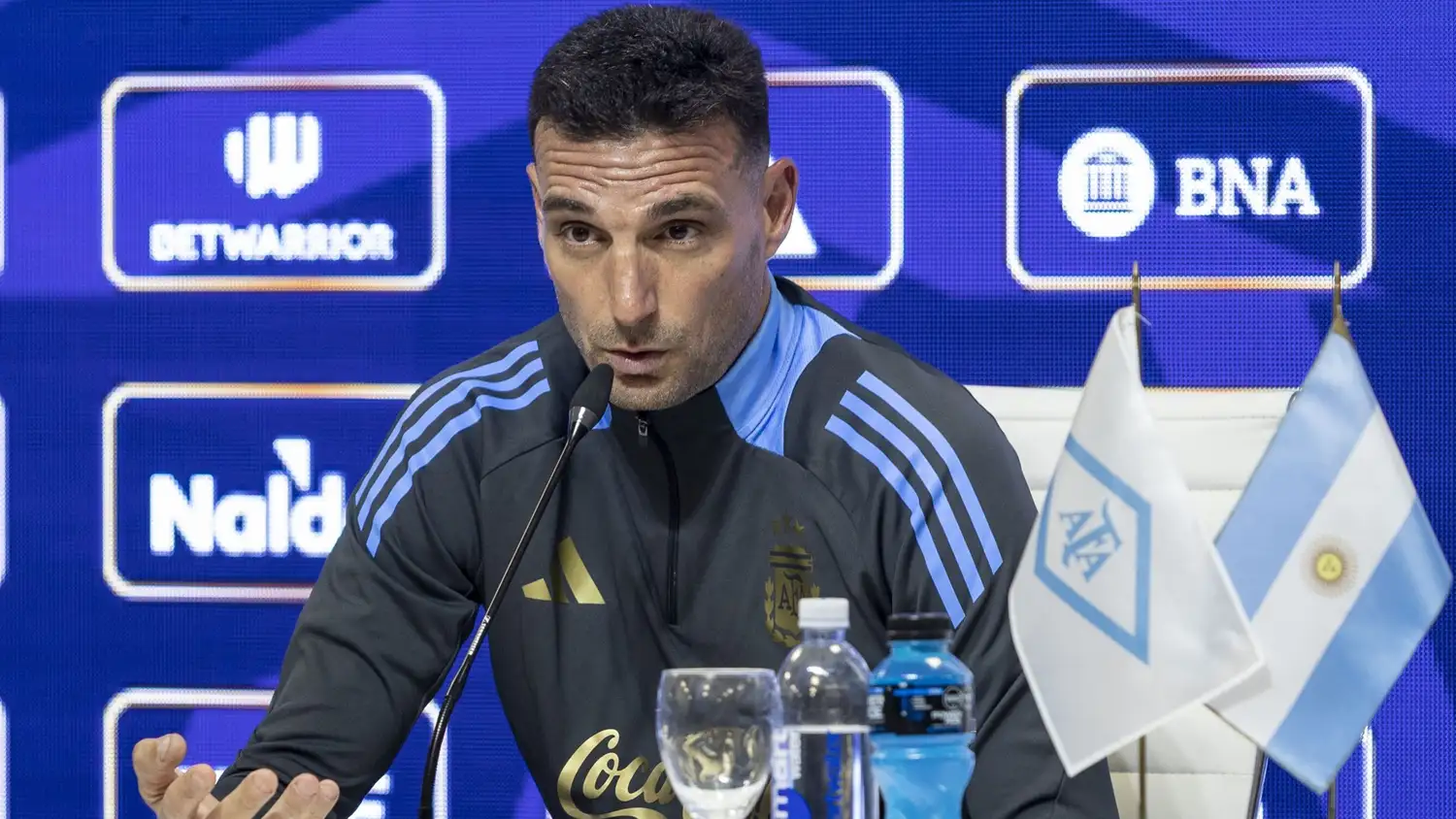 Scaloni prepara la última doble fecha.