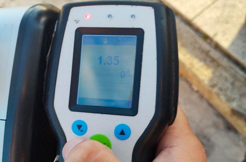 Borracho al volante: chocó un poste en la Costa, con 1.35 de alcohol