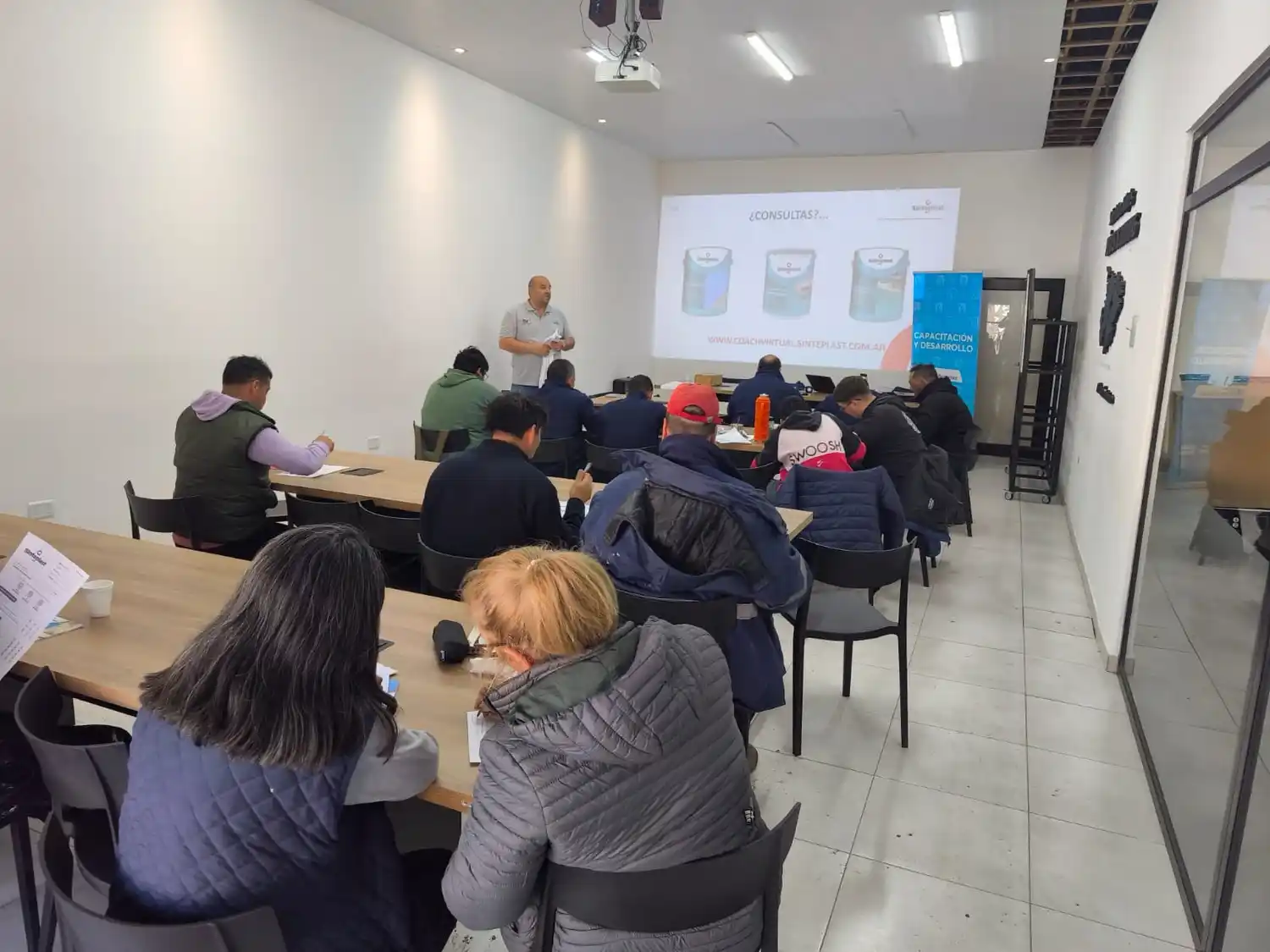 Empleados municipales se capacitan.