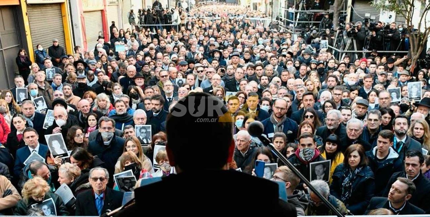 “La causa AMIA es uno de los reflejos más vergonzosos de la historia argentina”, afirma su presidente