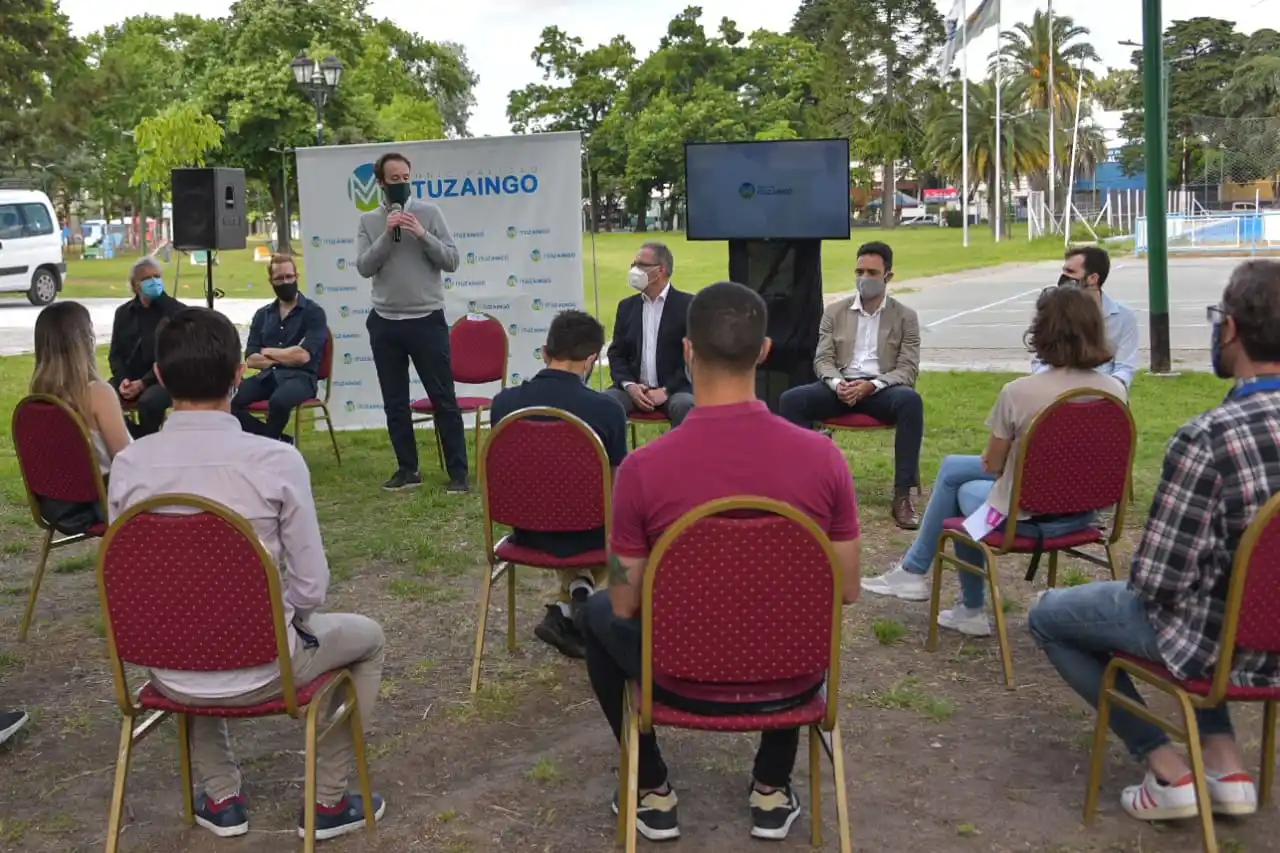 Ituzaingó:  Pablo López y Alberto Descalzo se reunieron con los actualizadores del Archivo de Domicilios