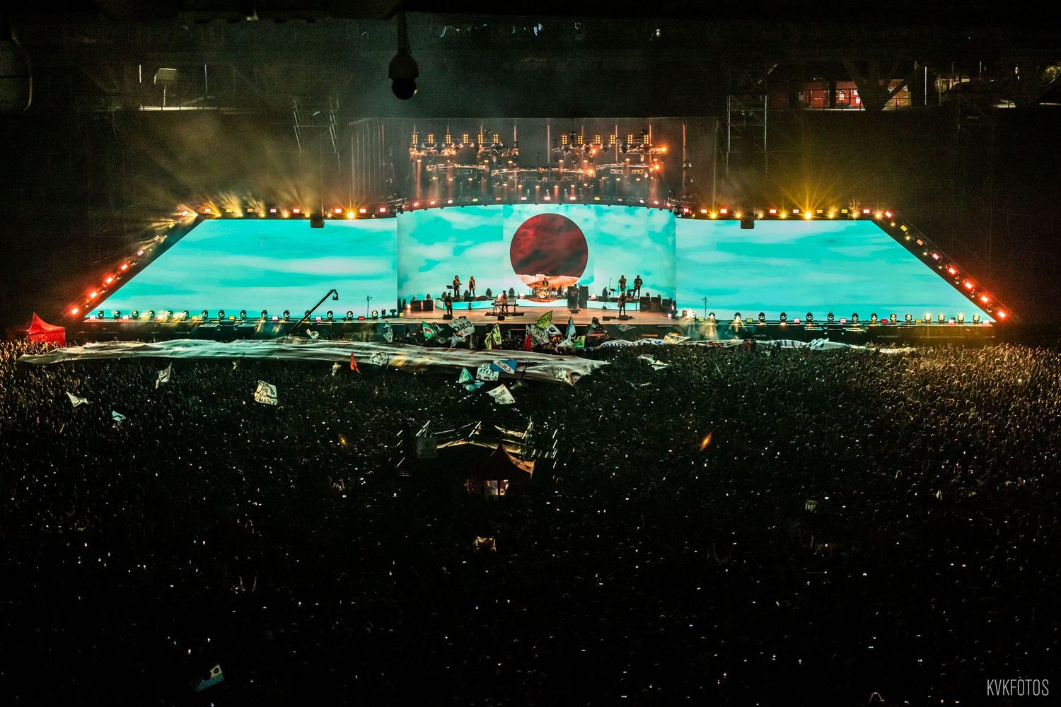 El recital en La Plata fue multitudinario. Foto: Edgardo Kevorkian / KVKFotos