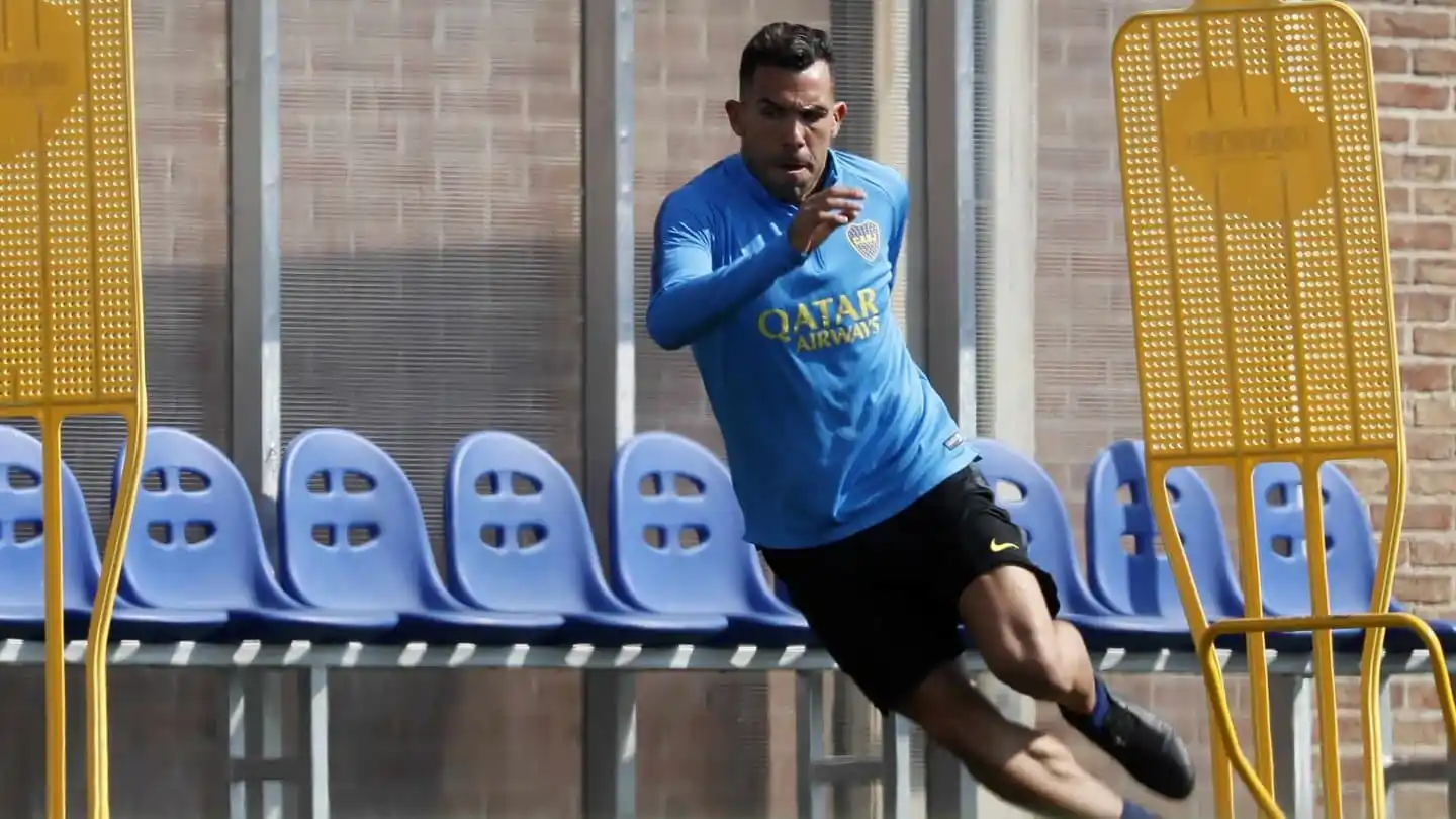 Tevez volvió a entrenar en forma diferenciada y Alfaro se preocupa