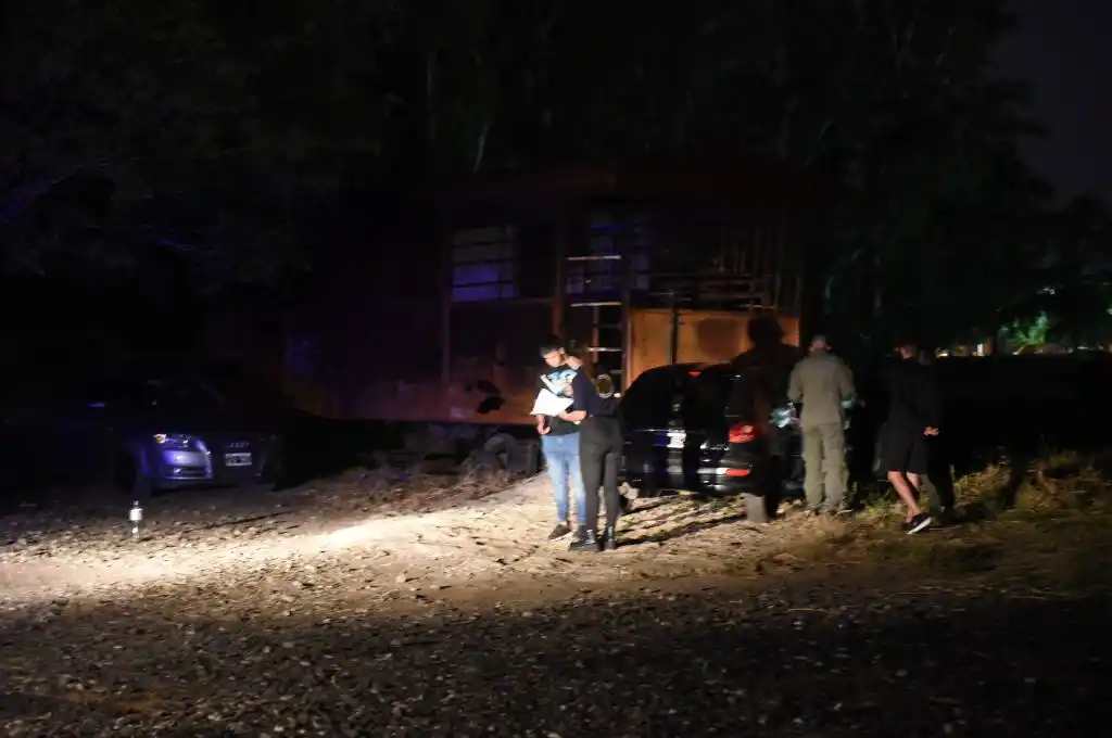 Capitán Bermúdez: ingresaron a una casa, acribillaron a un hombre e hirieron a un adolescente