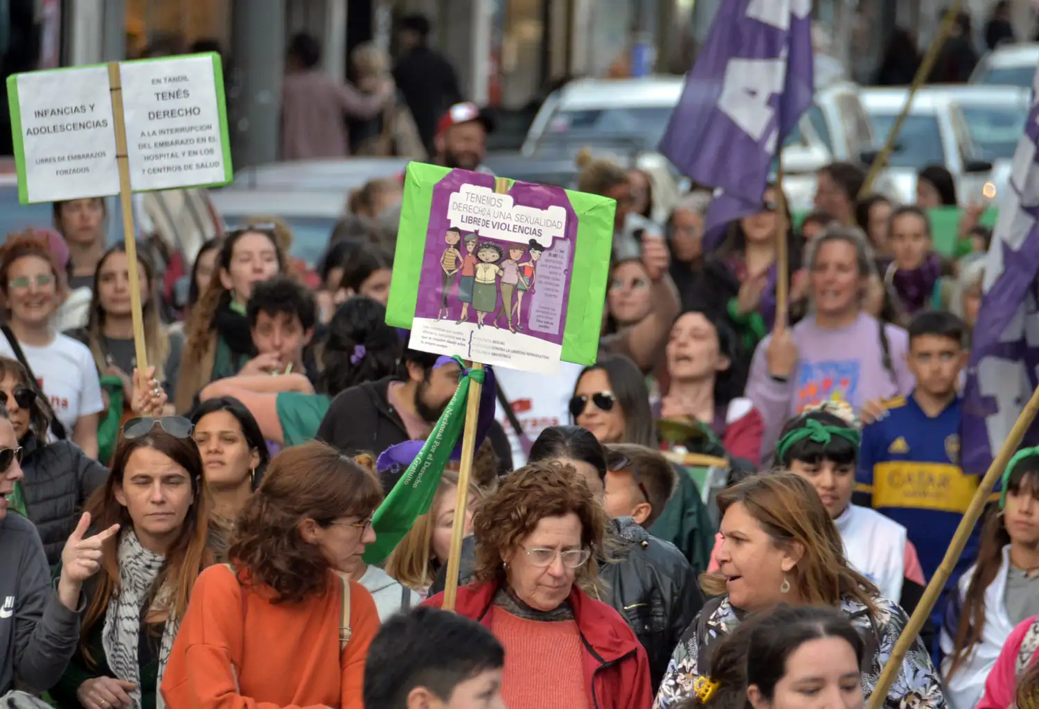 El informe destaca que 21 de las víctimas eran menores de 18 años, incluyendo 8 niñas de menos de 12 años. La franja etaria más afectada por estos crímenes es la de mujeres entre 31 y 50 años.