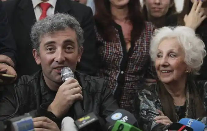 El nieto de Estela cambia su identidad
