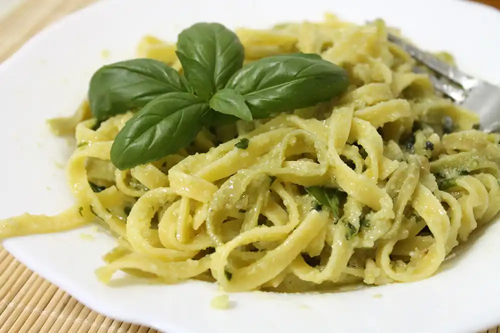 Hoy ElDía está para tallarines con pesto