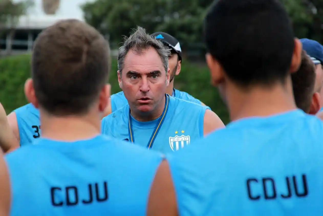 “Estamos preparándonos muy bien, encontré mucho compromiso en el plantel”