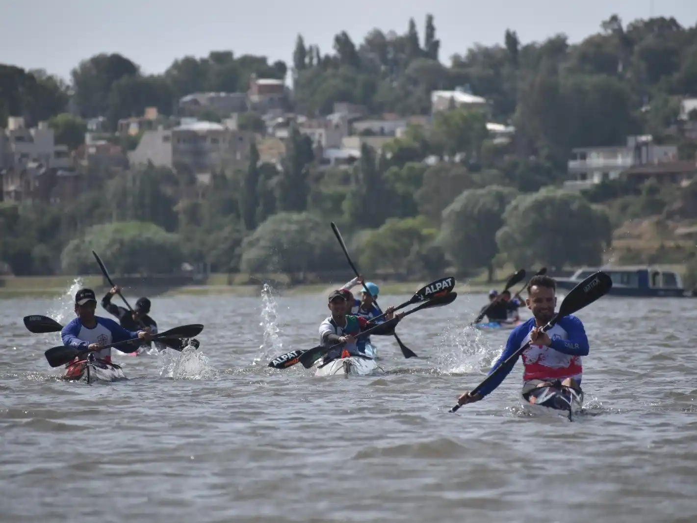 La regata se largará hoy en Plottier.