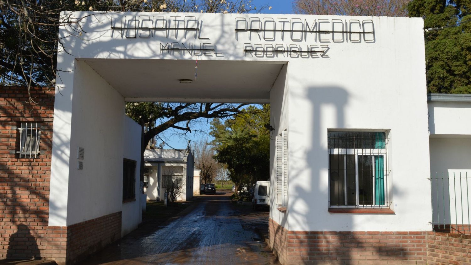 Investigan la muerte de una joven en Recreo y detienen a su pareja, un policía