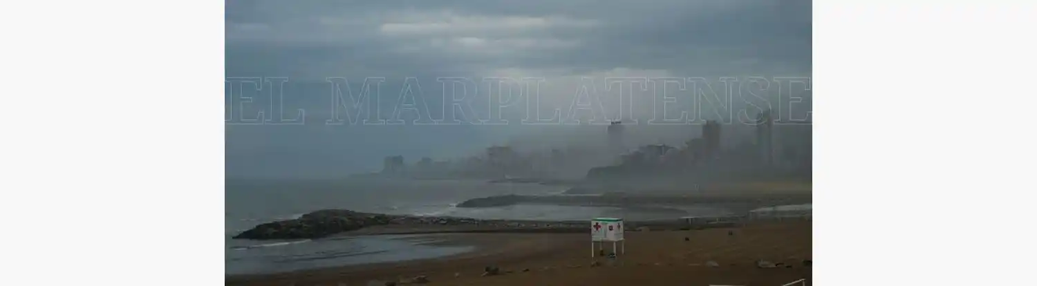 Sigue el alerta y la lluvia no le da tregua a Mar del Plata